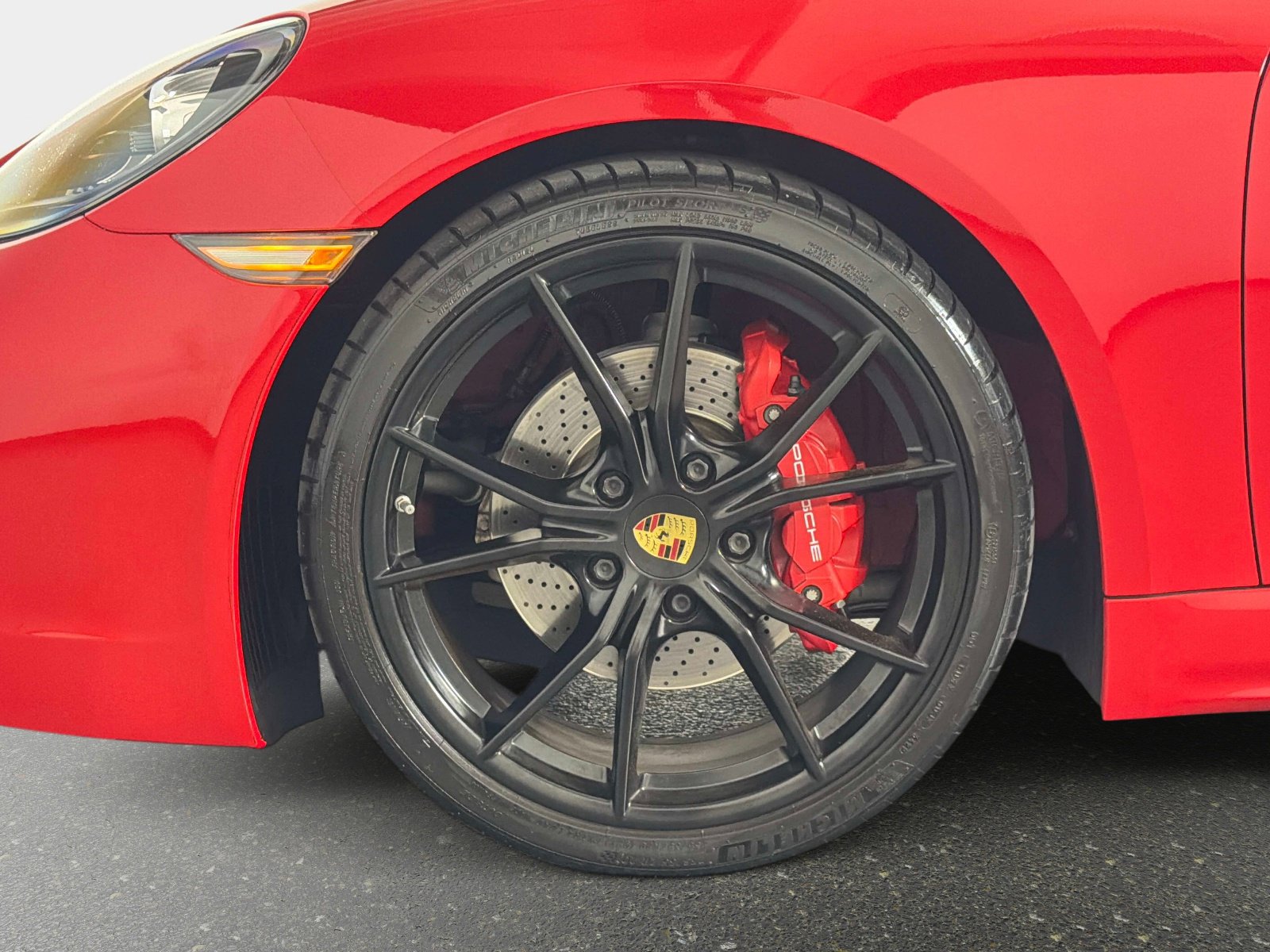 Used 2019 Porsche 718 Cayman GTS RWD image 12