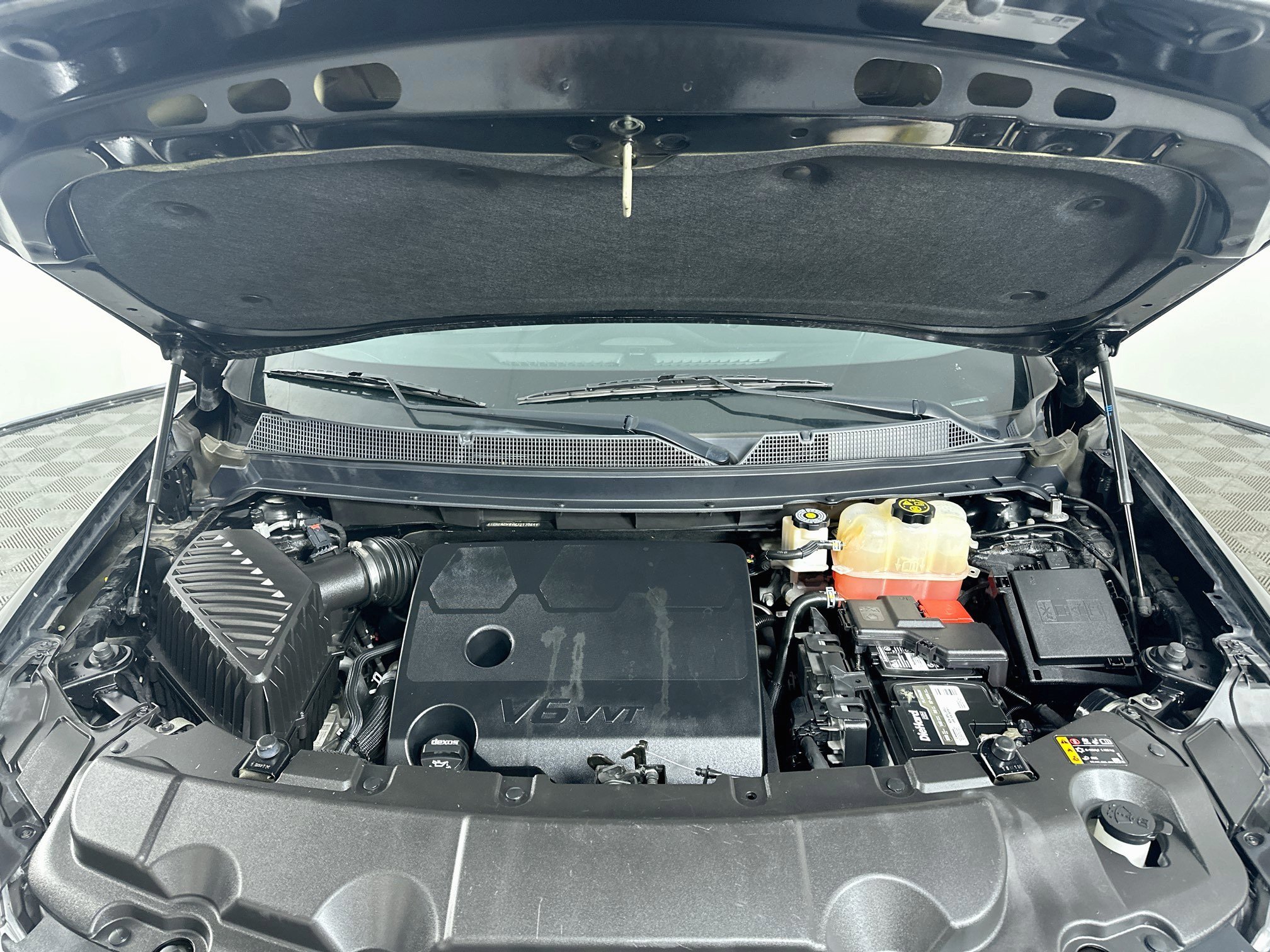 Used 2019 Chevrolet Traverse LT FWD image 36