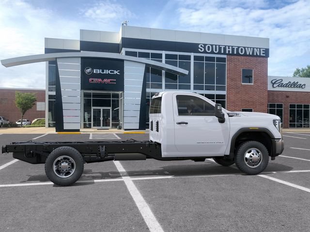 New 2026 GMC Sierra 3500 Pro AWD/4WD image 5