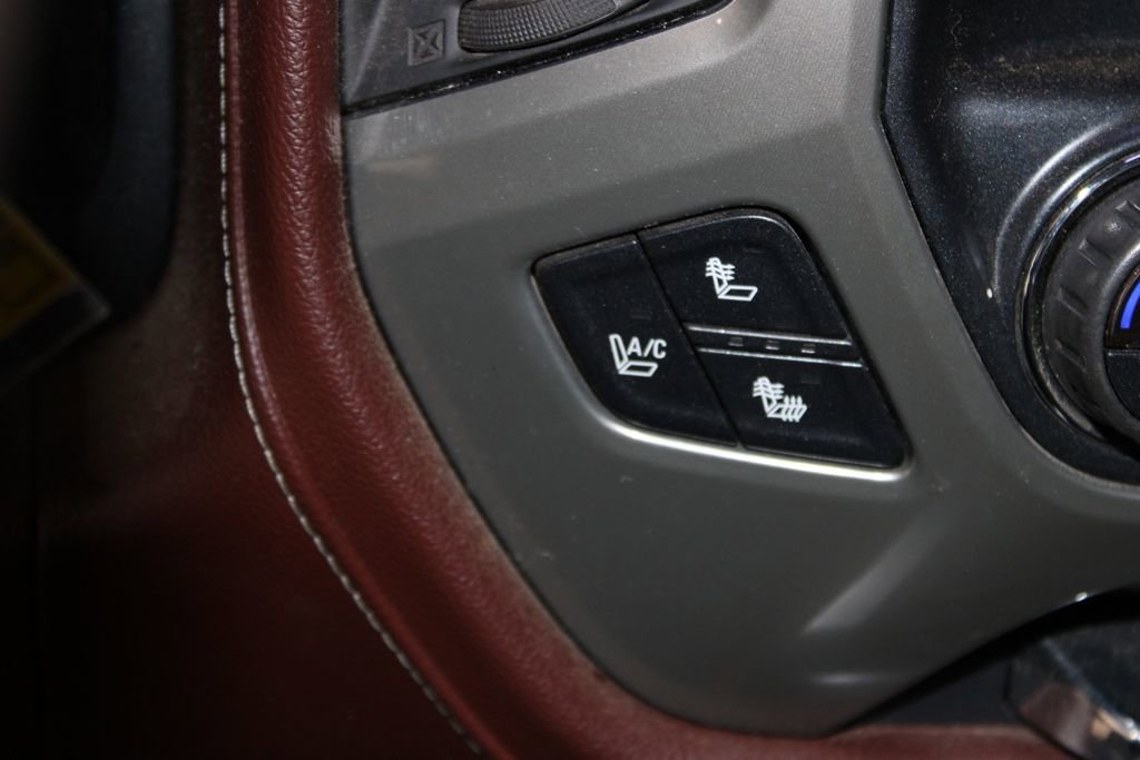 Used 2015 Chevrolet Silverado 3500 High Country w/ Duramax Plus Package image 31