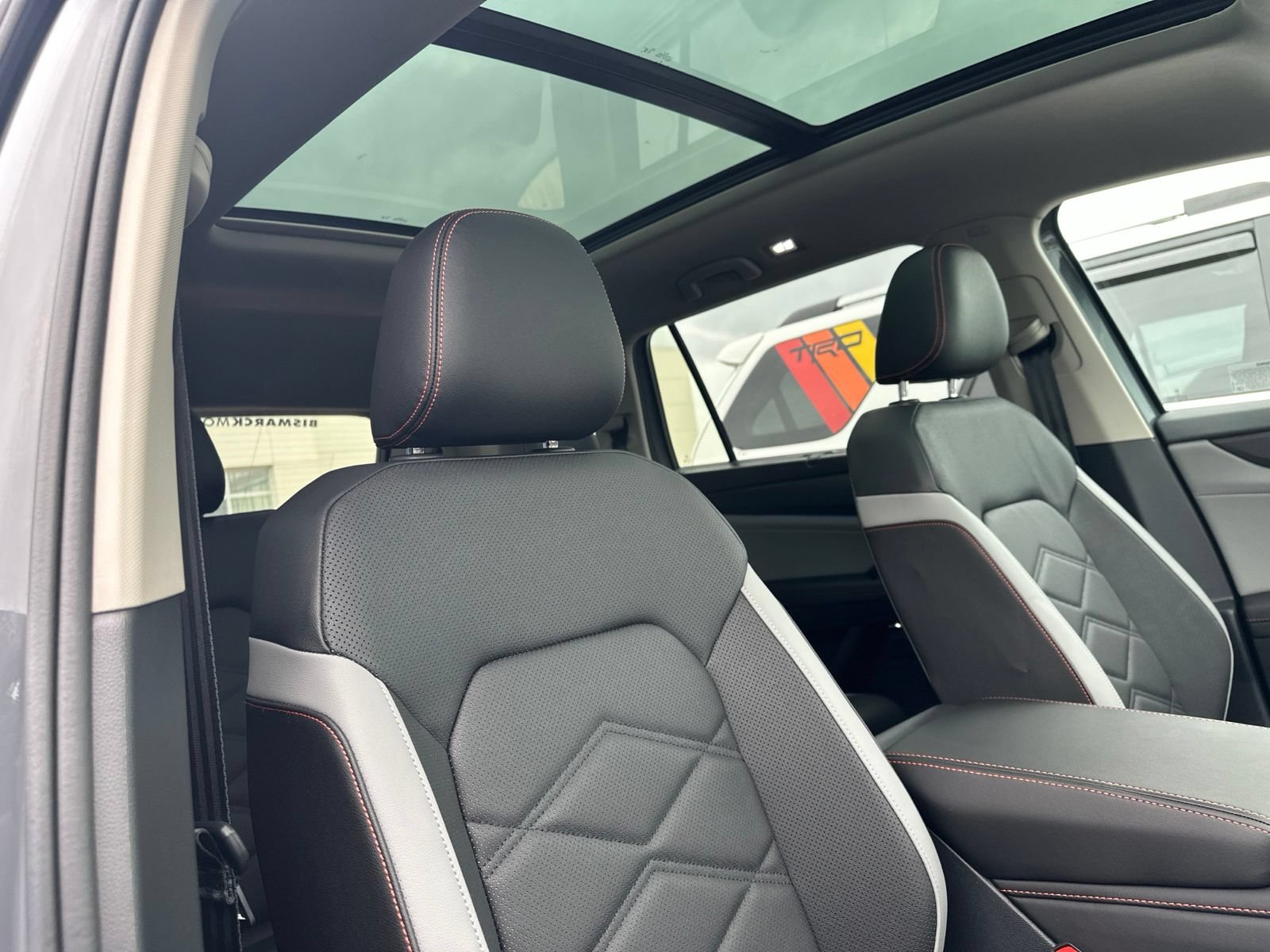 Certified 2026 Volkswagen Atlas Peak Edition AWD/4WD image 45