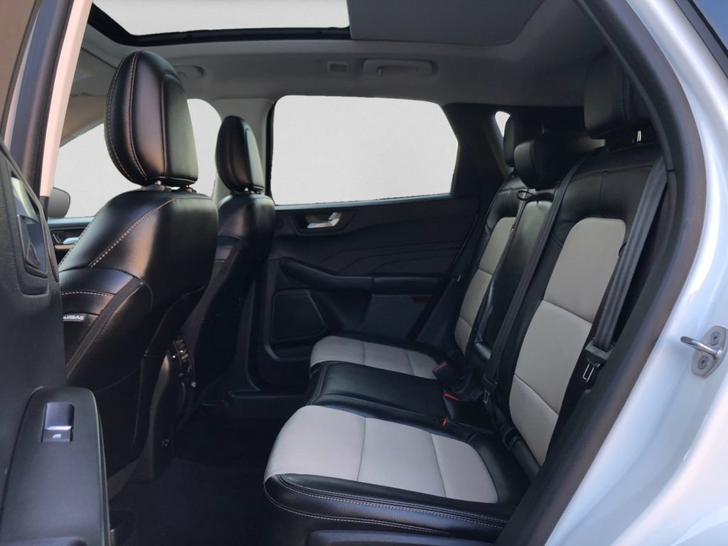 Used 2021 Ford Escape Titanium w/ Titanium Elite Package AWD/4WD image 26