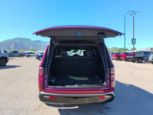 New 2025 Jeep Wagoneer L 4WD w/ Convenience Group I image 17