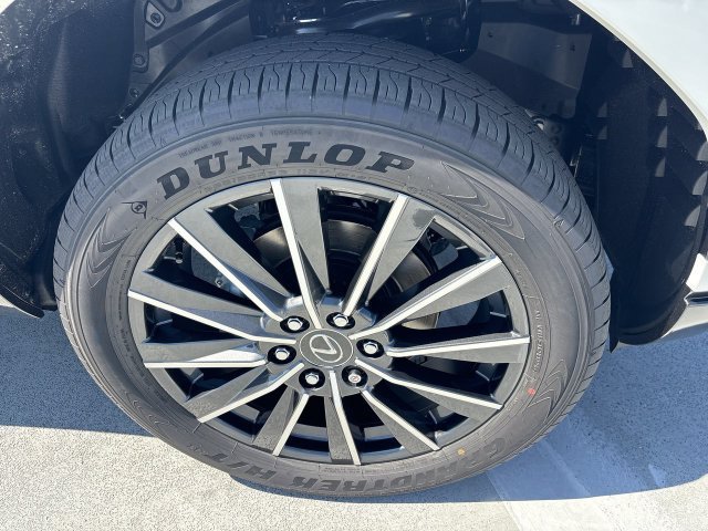 New 2026 Lexus GX 550 w/ Accessory Package (ZB) AWD/4WD image 10