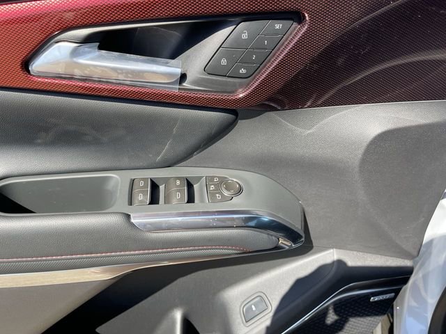 New 2026 Chevrolet Traverse RS w/ LPO, Floor Liner Package AWD/4WD image 13
