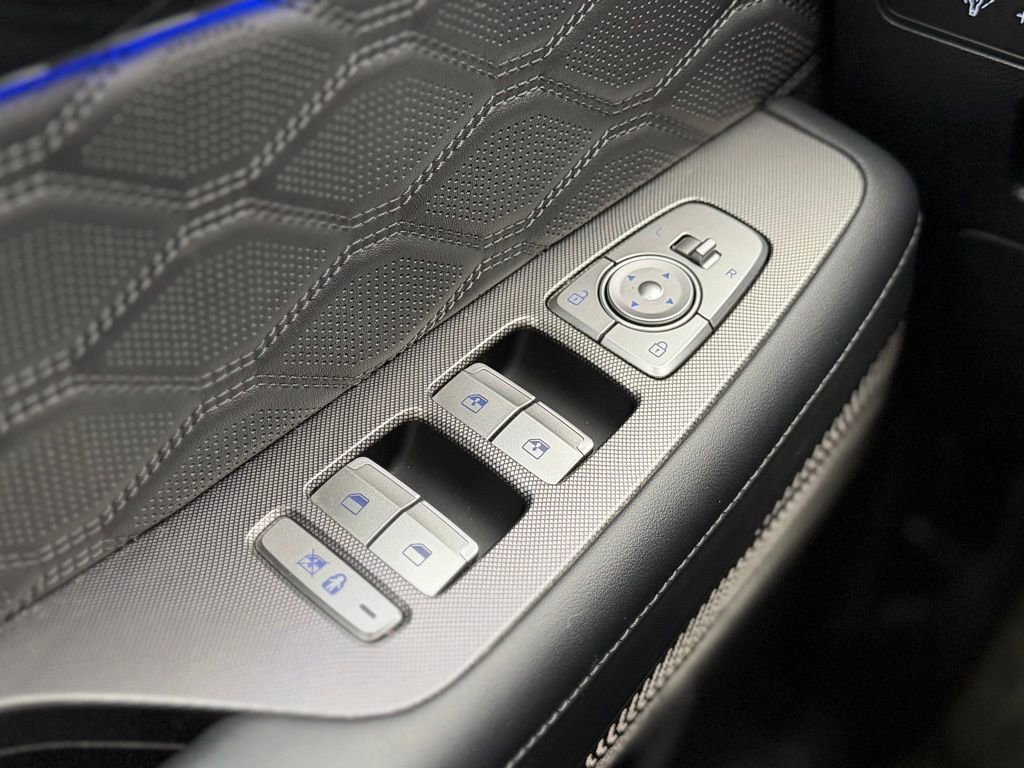 Used 2020 Hyundai Palisade Limited image 18