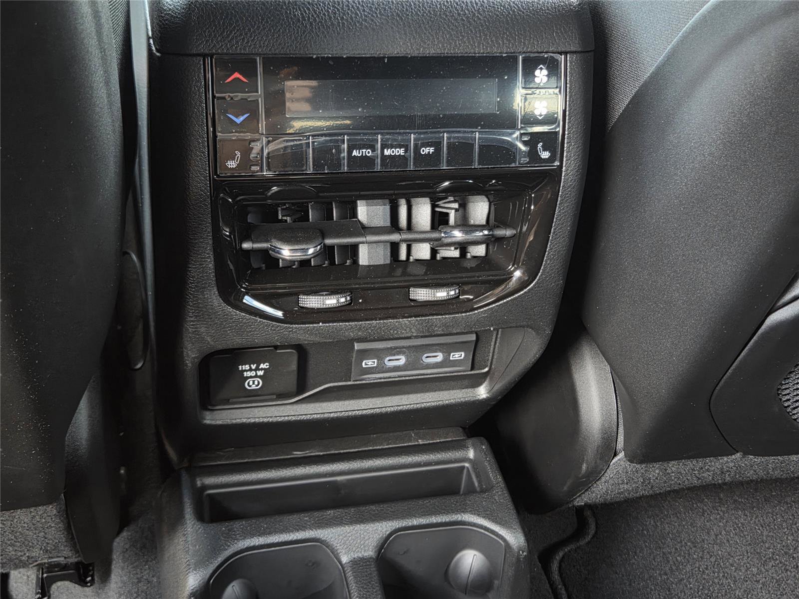 New 2026 Jeep Grand Cherokee L Limited image 10