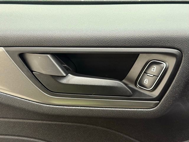 Used 2025 Ford Escape Active AWD/4WD image 31