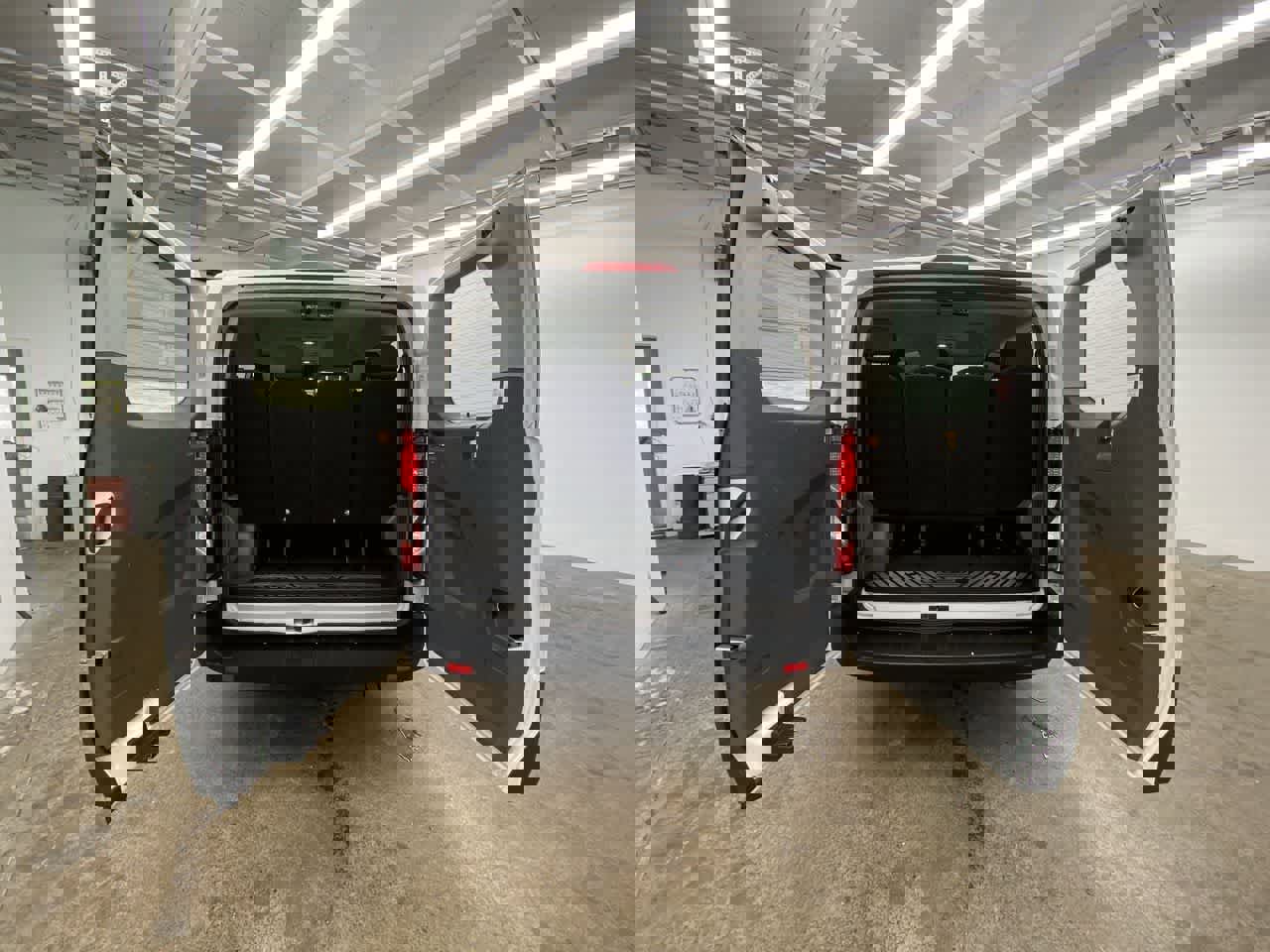 Used 2023 Ford Transit 350 XLT image 28