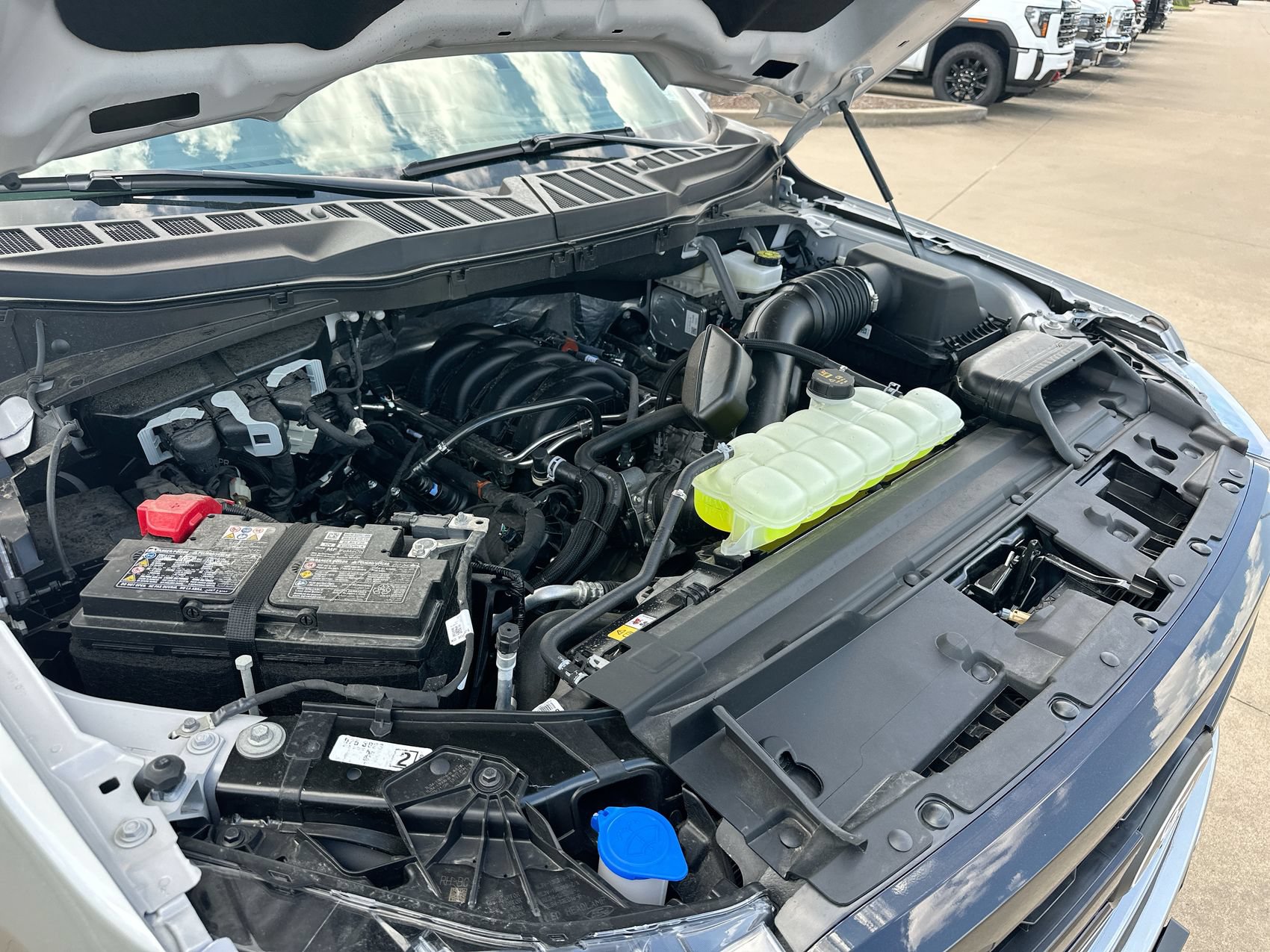 Used 2026 Ford F150 Lariat AWD/4WD image 26
