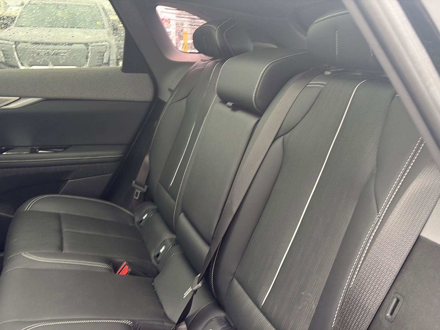 Used 2025 Cadillac Optiq Sport 2 image 20