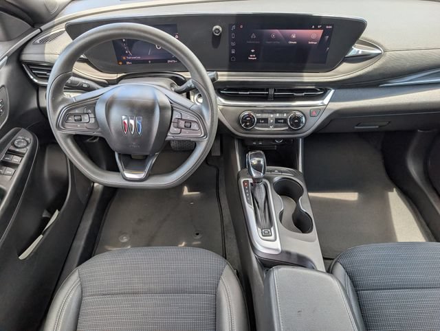 Used 2025 Buick Envista Preferred FWD image 8