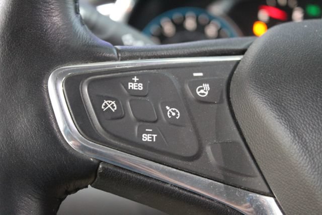 Used 2016 Chevrolet Malibu Premier FWD image 15