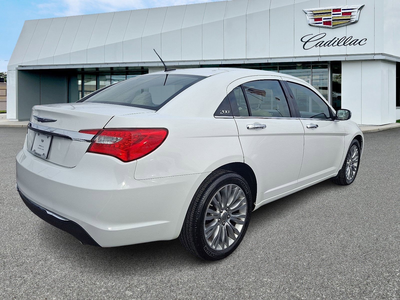 Used 2013 Chrysler 200 Limited w/ Sun/Sound Group image 6