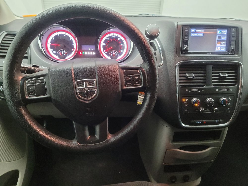 Used 2019 Dodge Grand Caravan SE w/ UConnect Hands-Free Group FWD image 22