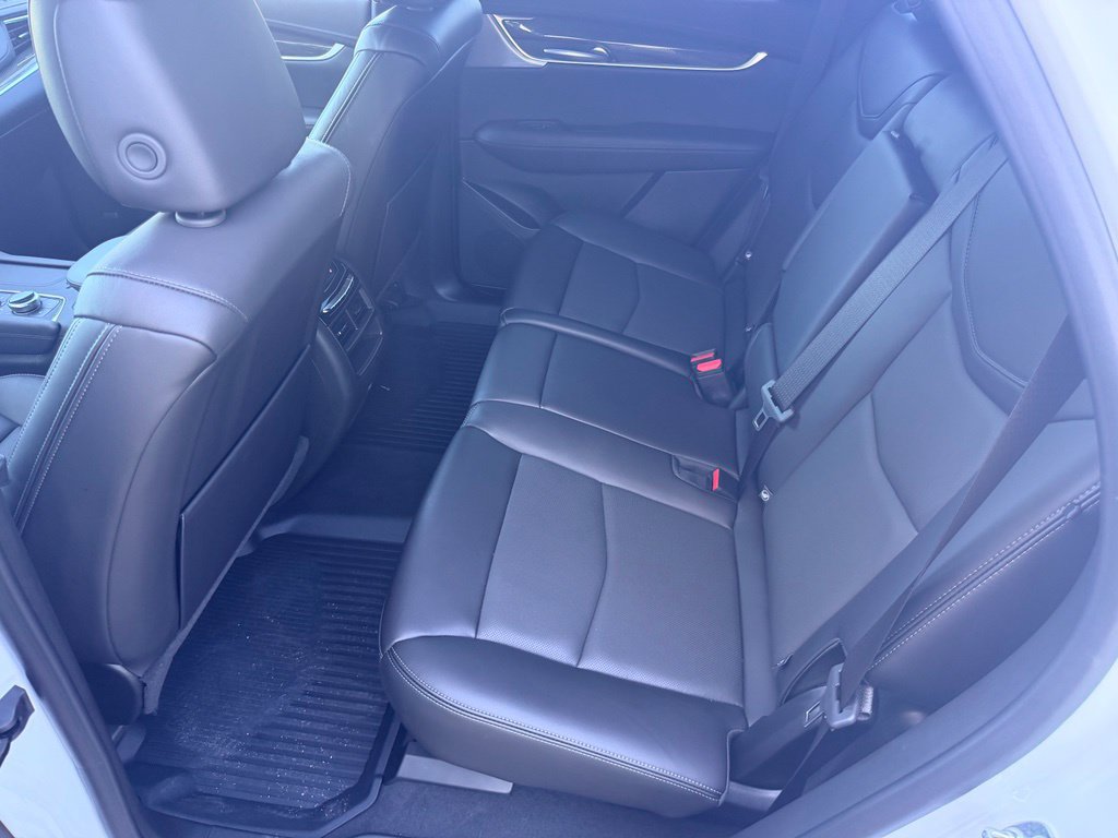New 2026 Cadillac XT5 Sportv w/ LPO, Floor Liner Package AWD/4WD image 30