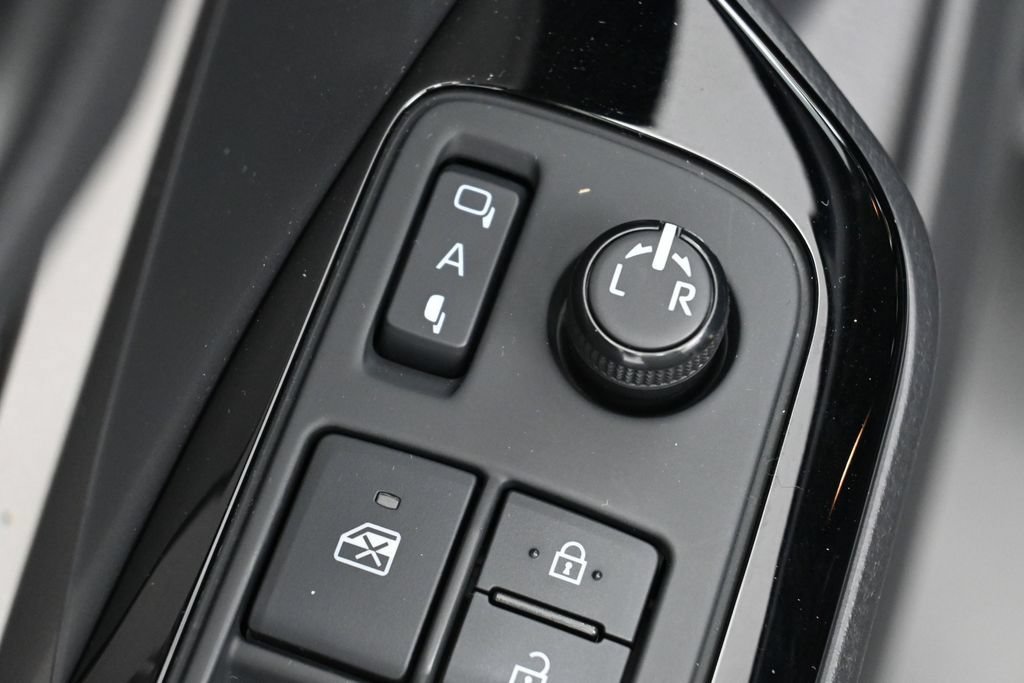 Certified 2021 Toyota C-HR Limited FWD image 12
