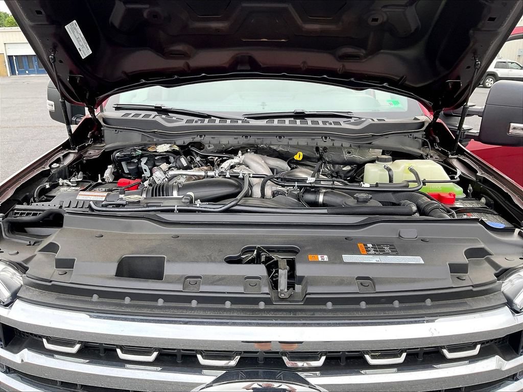 New 2026 Ford F350 XLT w/ XLT Premium Package AWD/4WD image 9