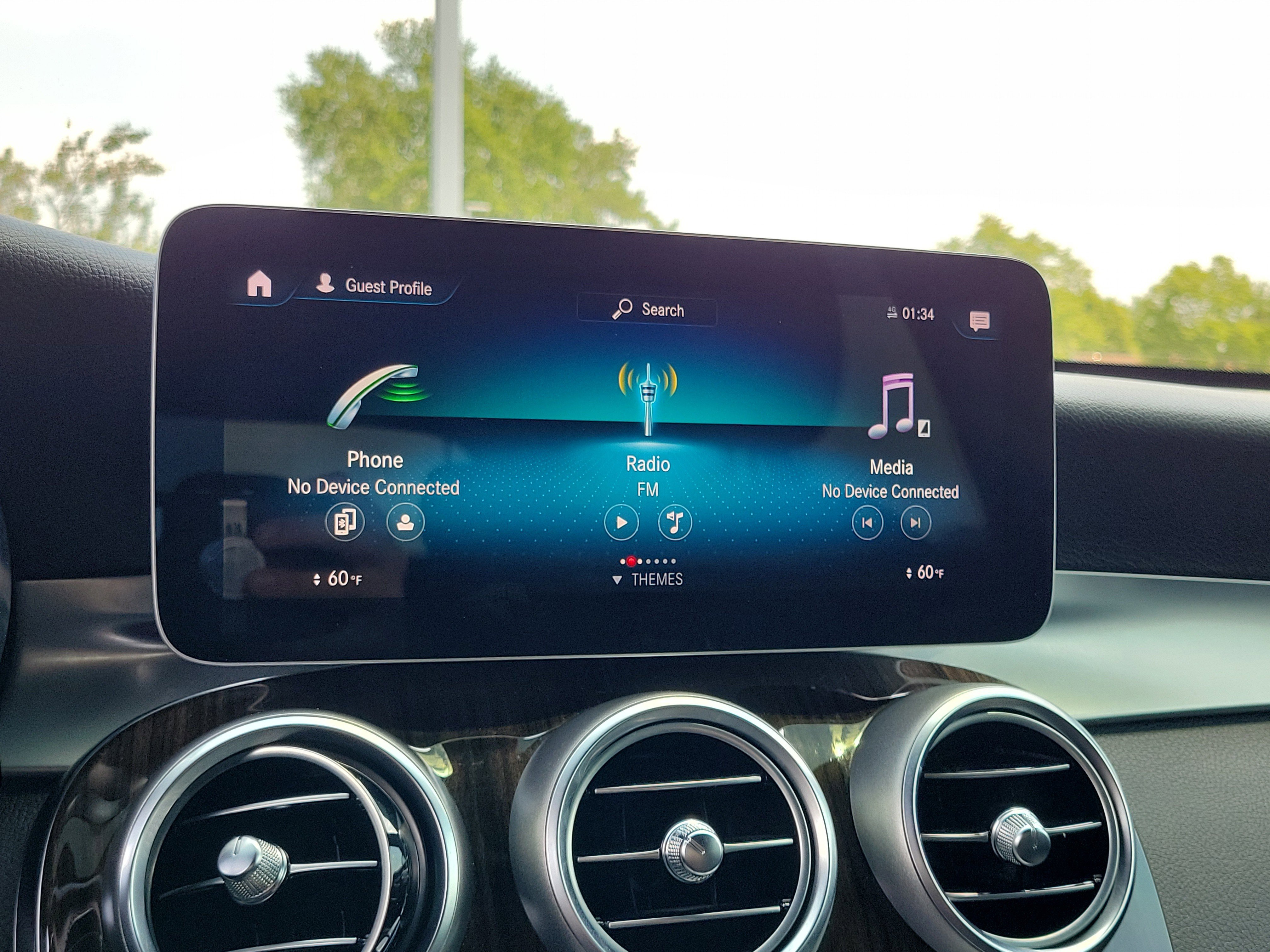 Used 2020 Mercedes-Benz GLC 300 w/ Premium Package image 26