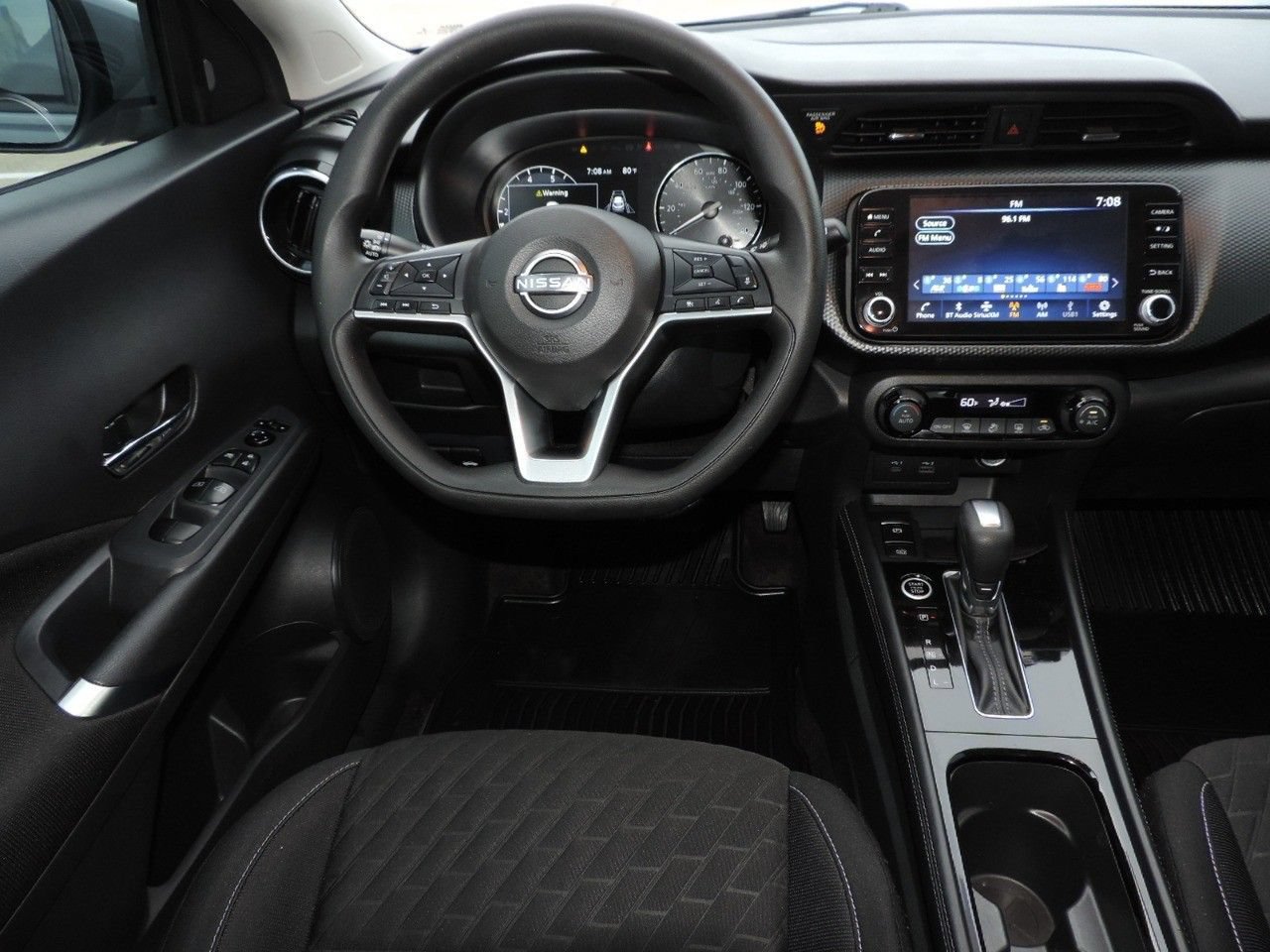 Used 2022 Nissan Kicks SV FWD image 21