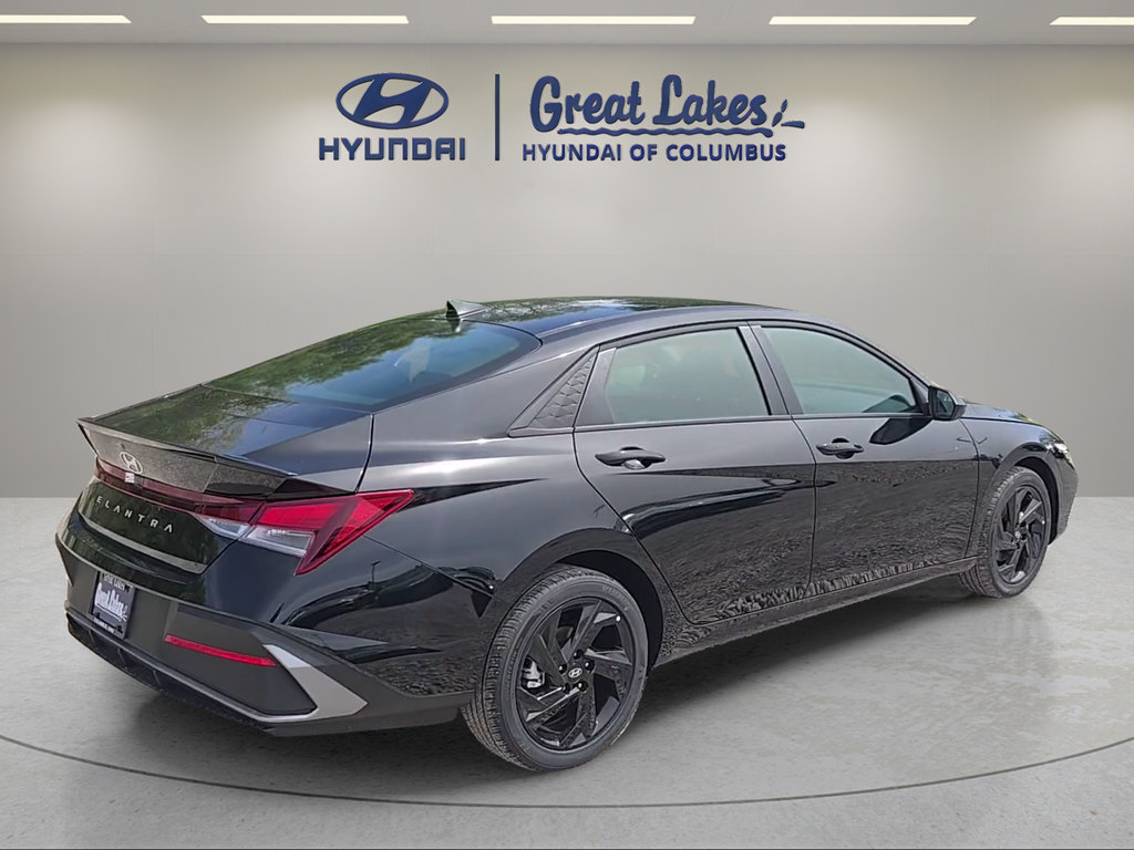 New 2026 Hyundai Elantra Sport FWD image 5