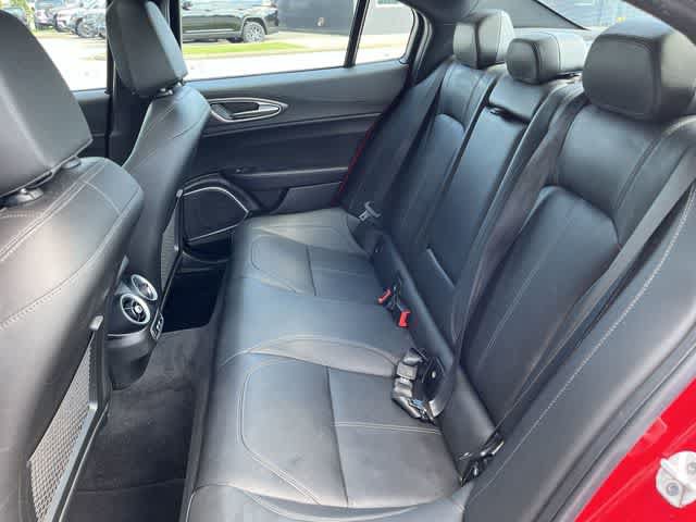 Used 2022 Alfa Romeo Giulia Ti AWD/4WD image 17