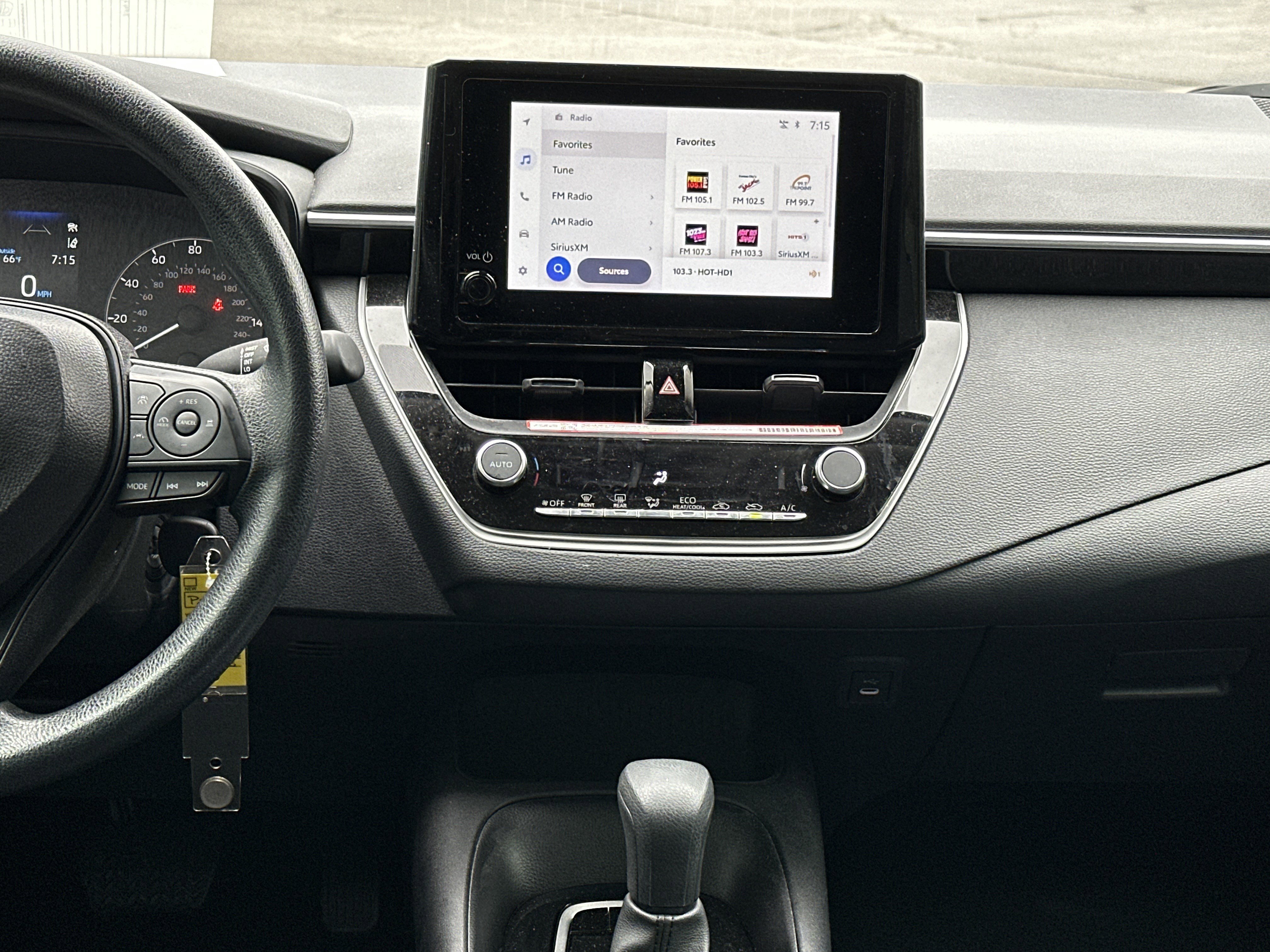 Used 2025 Toyota Corolla LE FWD image 23