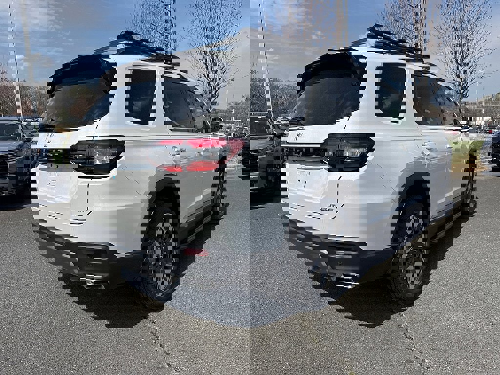 New 2026 Honda Pilot Elite image 3