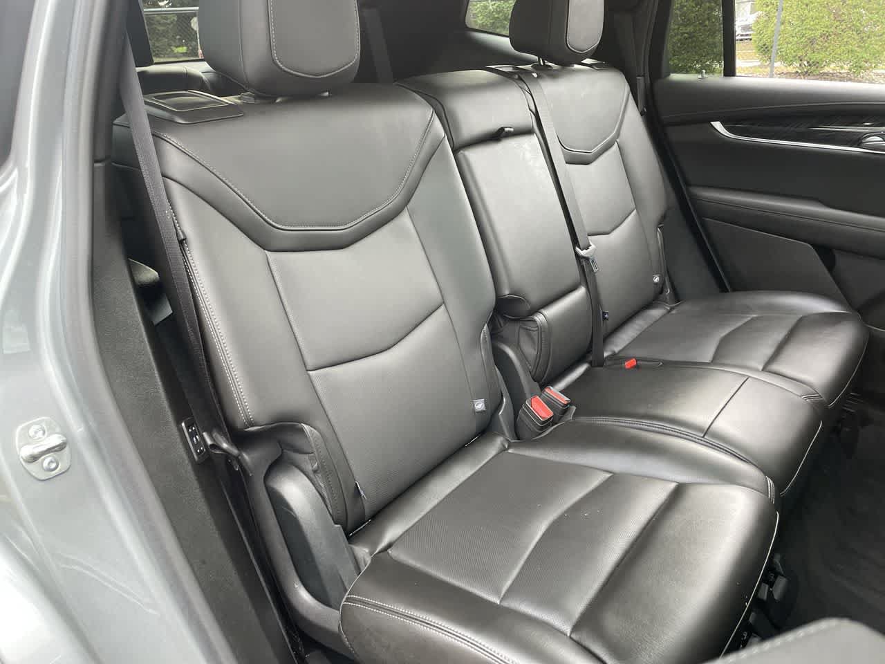 Certified 2025 Cadillac XT6 Premium Luxury AWD/4WD image 15