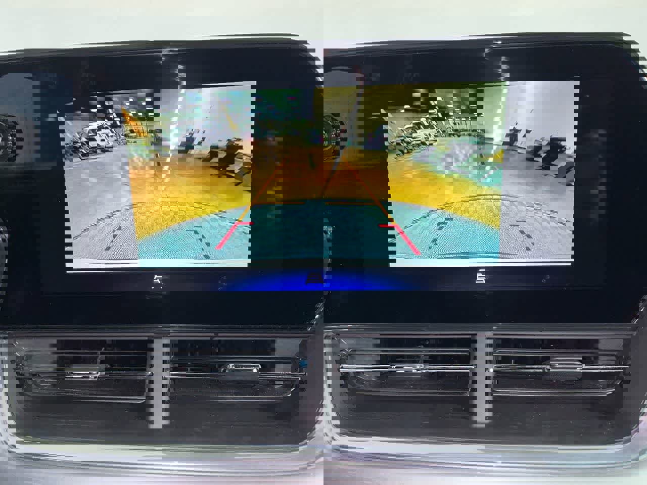 Used 2024 Chevrolet Trax LT image 19