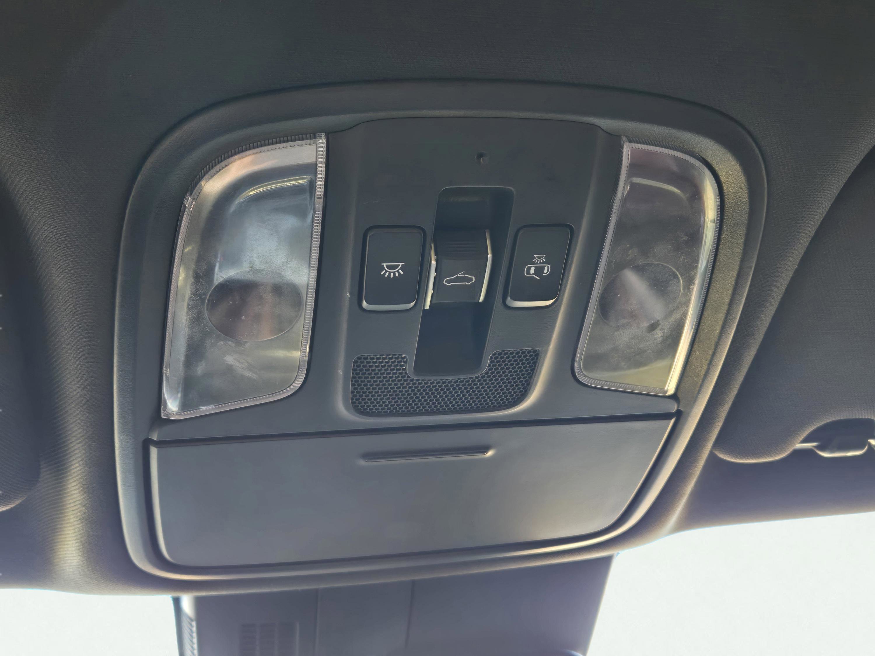 Used 2021 Kia Stinger GT2 image 30