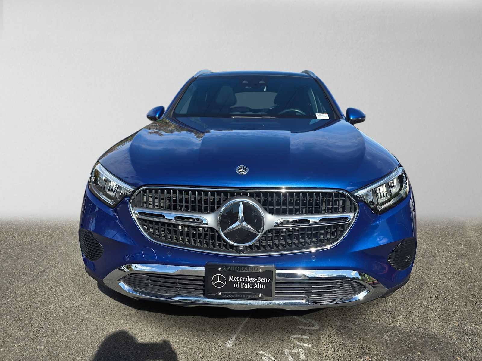 Used 2024 Mercedes-Benz GLC 300 4MATIC image 8