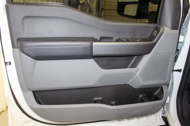 Used 2025 Ford F250 XL w/ STX Appearance Package image 9