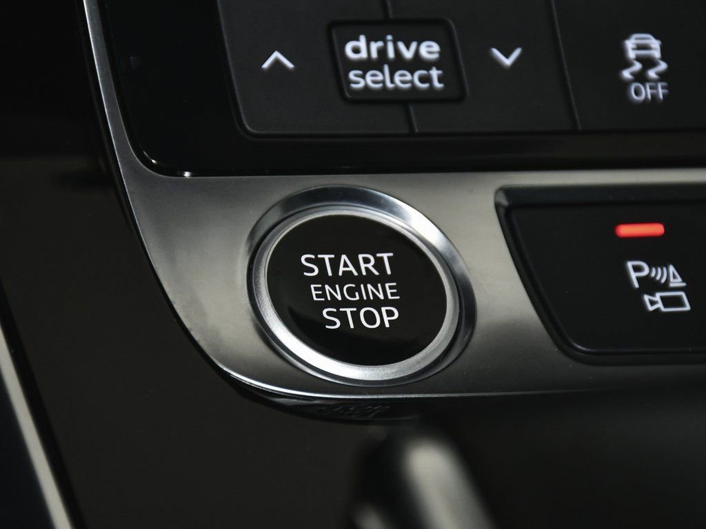 Used 2024 Audi Q8 Premium Plus w/ Premium Plus Package image 52