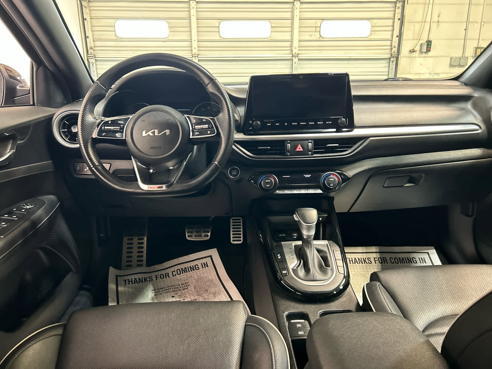 Used 2023 Kia Forte GT-Line w/ GT-Line Premium Package FWD image 4