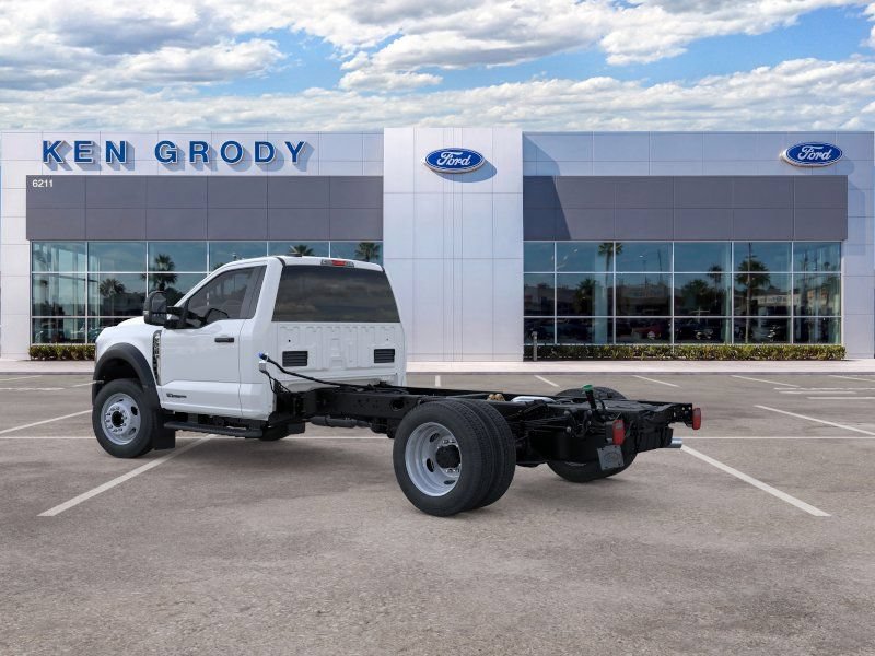 New 2026 Ford F550 2WD Regular Cab Super Duty image 5