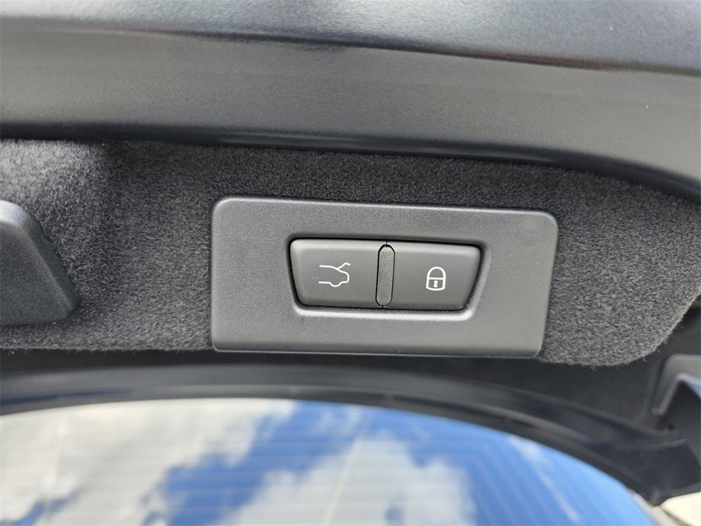 Used 2023 Maserati Ghibli Trofeo image 18