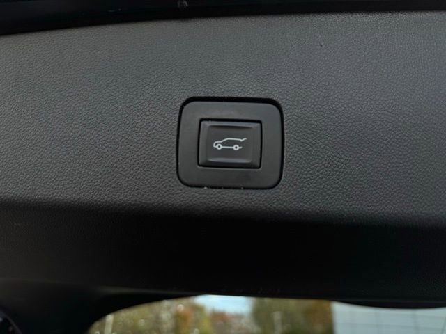 Used 2023 Buick Encore GX Essence w/ Experience Buick Package image 10