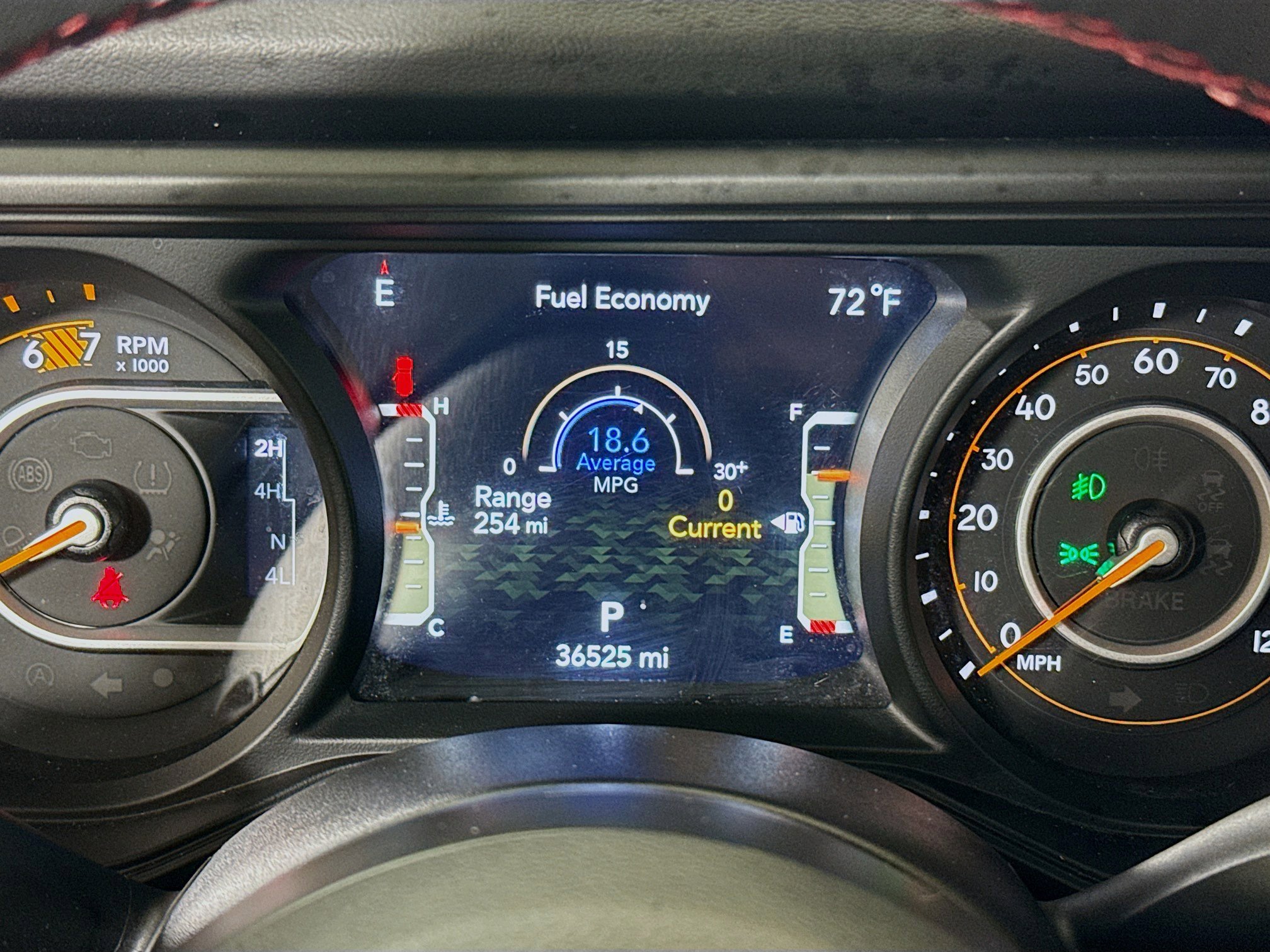 Used 2025 Jeep Wrangler Unlimited Rubicon AWD/4WD image 13
