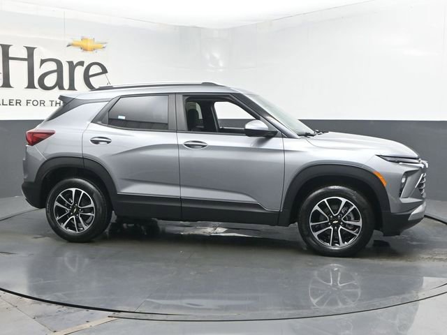New 2026 Chevrolet TrailBlazer LT w/ Convenience Package AWD/4WD image 1