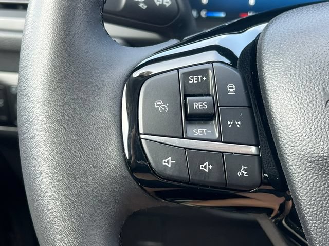 Used 2023 Ford Escape Platinum w/ Premium Technology Package AWD/4WD image 21