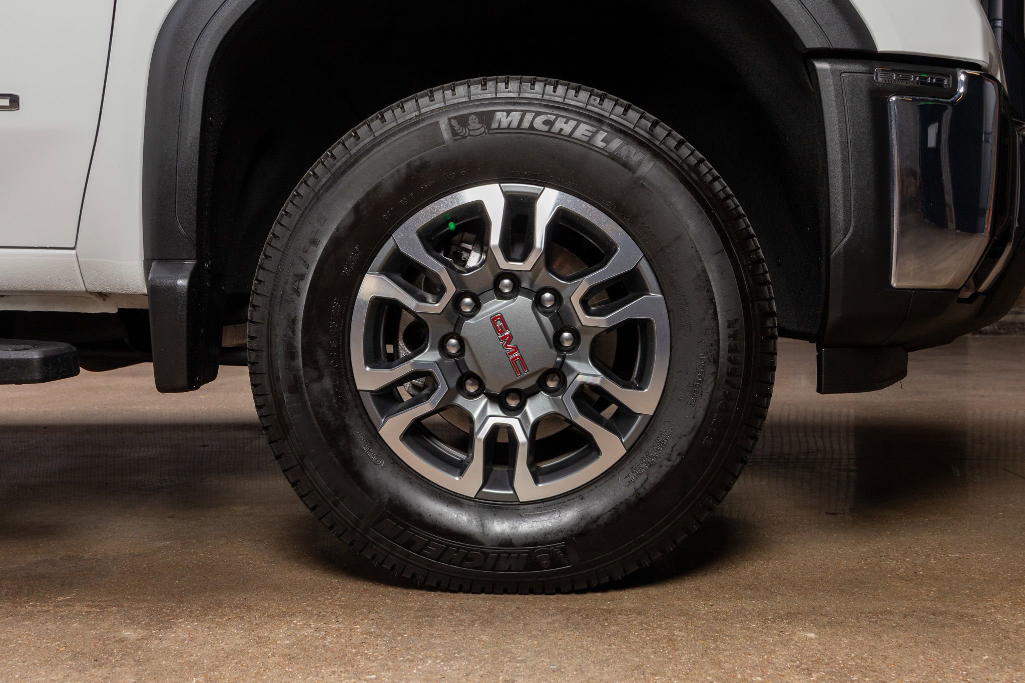 Used 2024 GMC Sierra 3500 SLE w/ SLE Value Package image 11