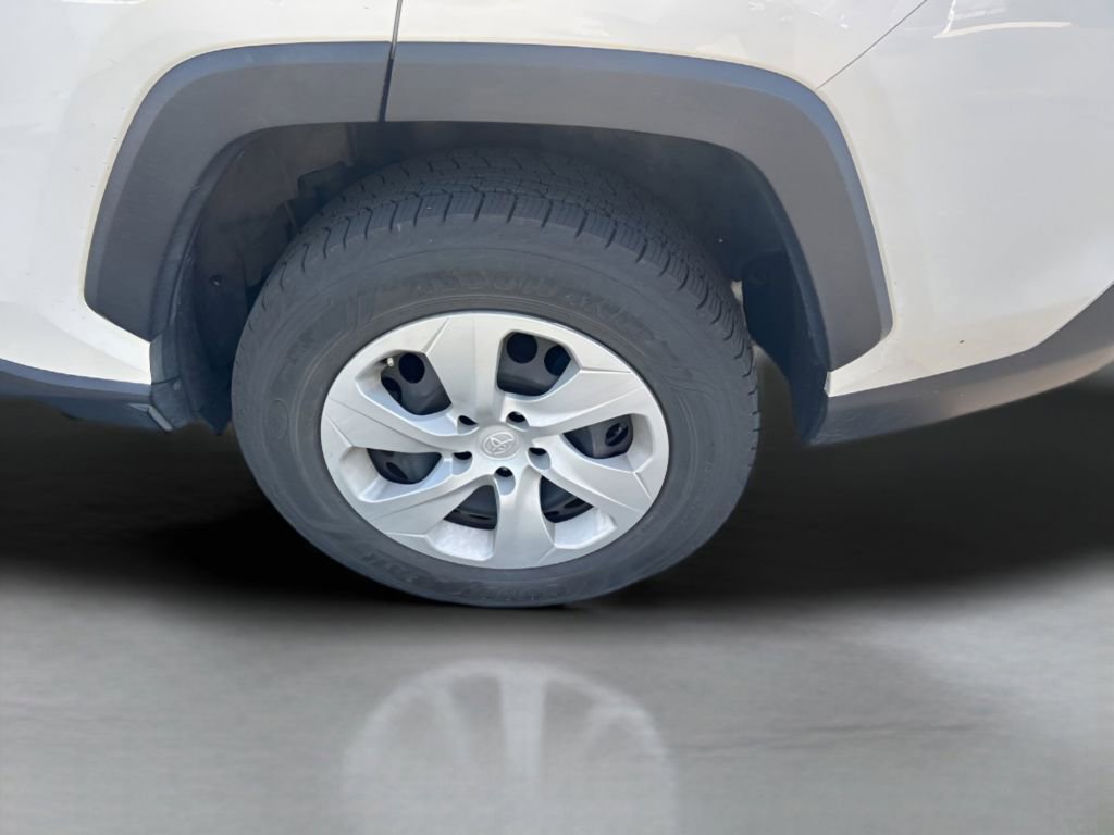 Used 2020 Toyota RAV4 LE w/ Carpet Mat Package AWD/4WD image 16