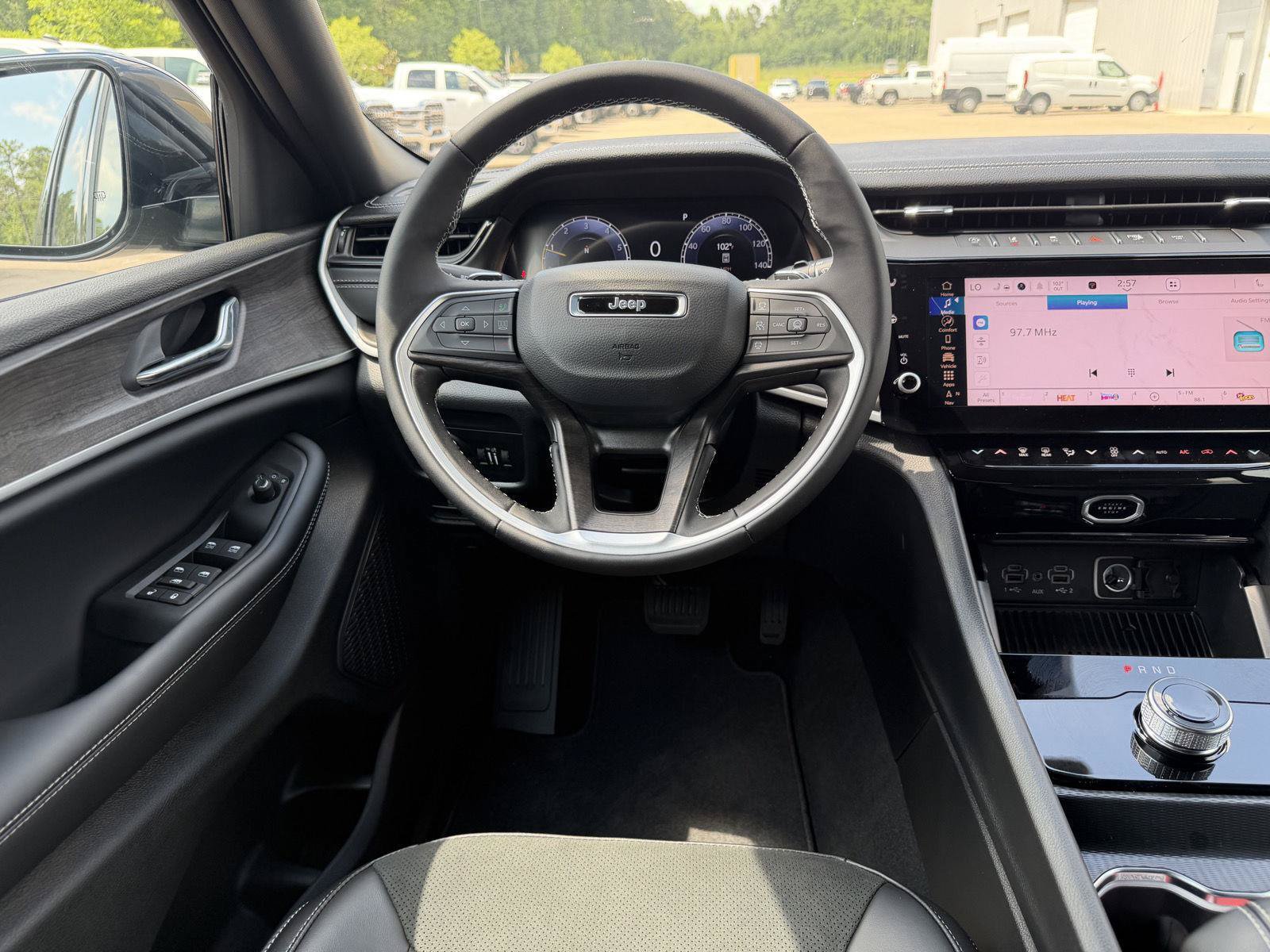 New 2026 Jeep Grand Cherokee Altitude RWD image 8