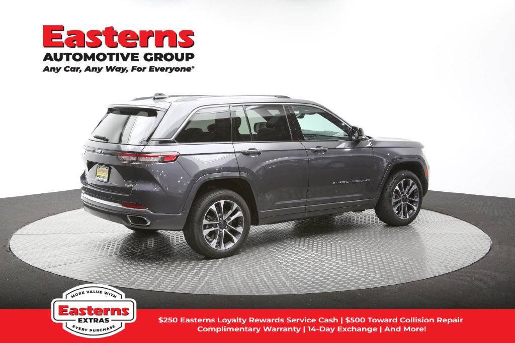 Used 2023 Jeep Grand Cherokee Overland AWD/4WD image 45
