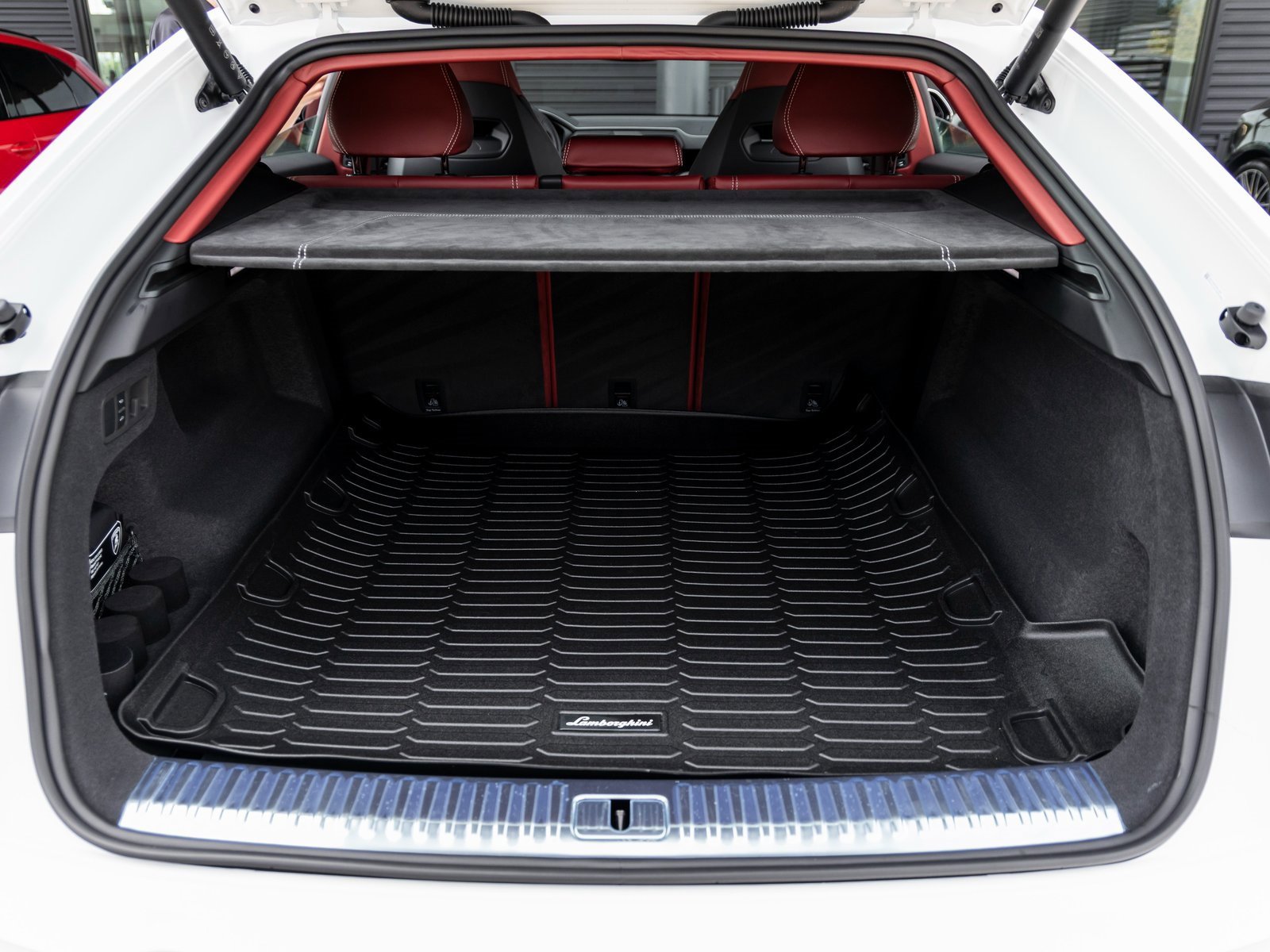 Used 2024 Lamborghini Urus S image 38