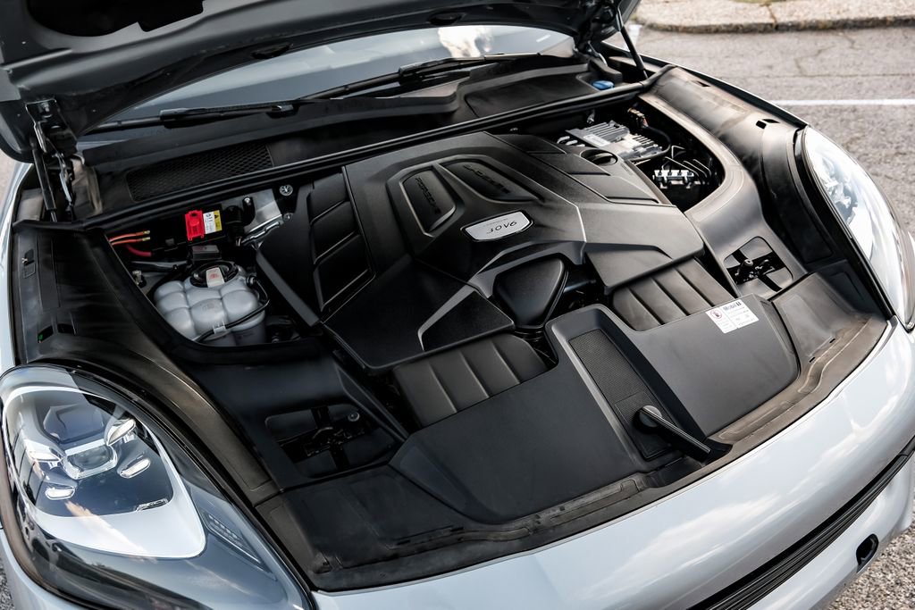 Used 2021 Porsche Cayenne image 57
