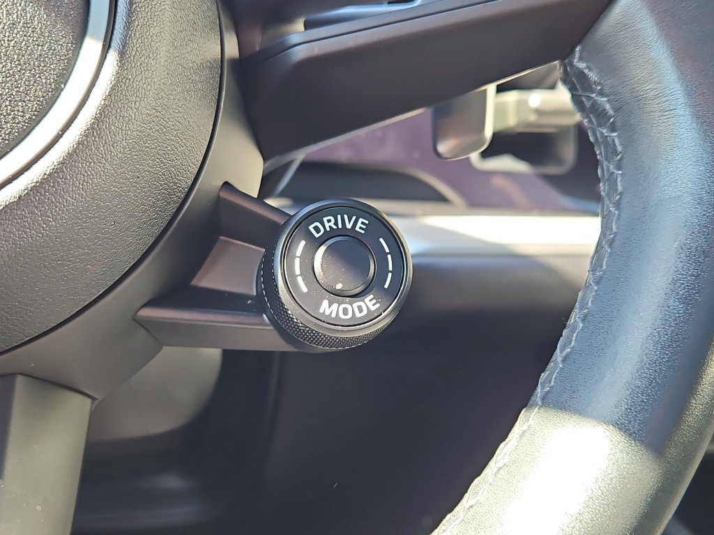 Used 2024 Porsche Cayenne Coupe AWD/4WD image 20