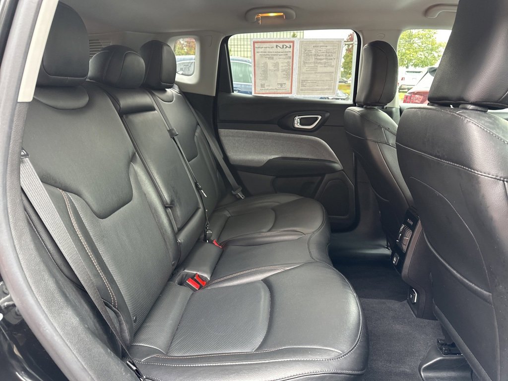 Used 2022 Jeep Compass Latitude image 16