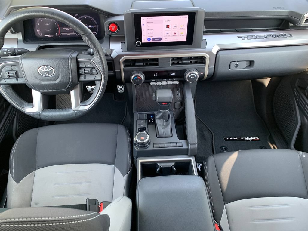 Used 2025 Toyota Tacoma TRD Sport AWD/4WD image 16